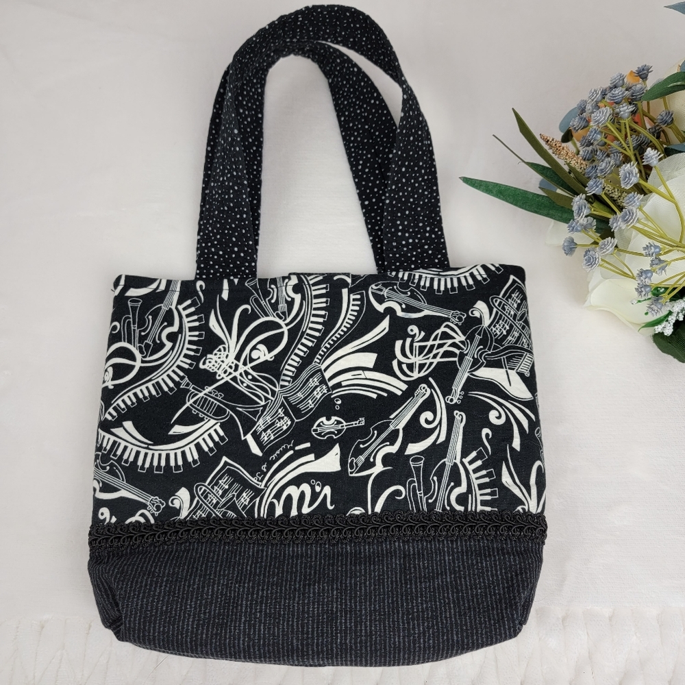 Homemade Bag with Musical Instruments Print - Picture 5 of 15